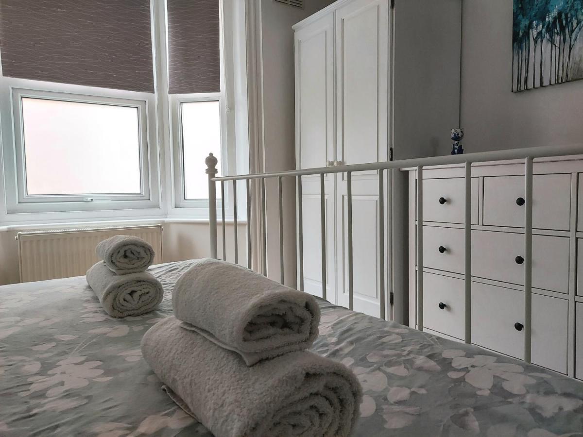 Cosy Central Canterbury - Modern Victorian エクステリア 写真